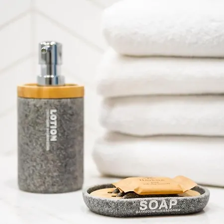 Bohema Place - Metro Szwedzka Apartment *