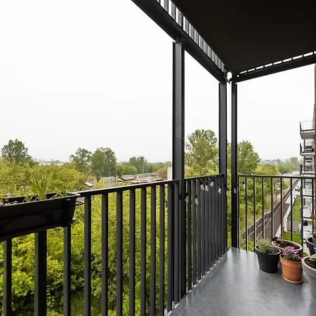 Bohema Place - Metro Szwedzka * Warsaw