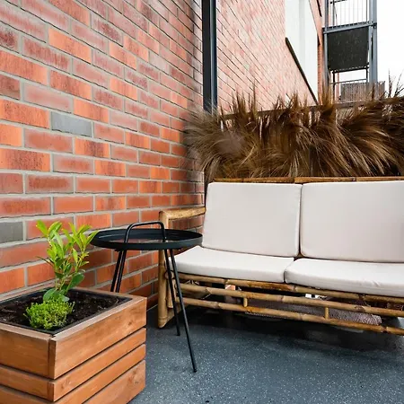 Bohema Place - Metro Szwedzka *